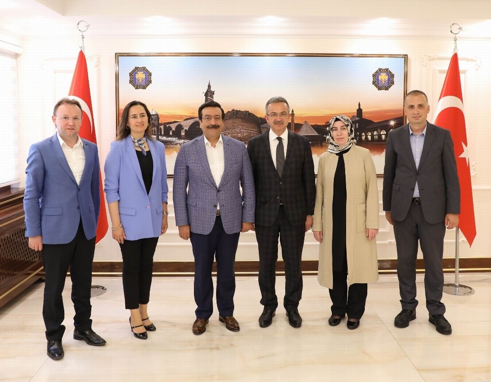 Gebze’den Başkan Atilla’ya ziyaret
