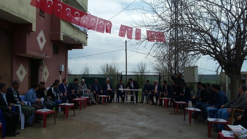 Gezer’e Türk bayraklı karşılama