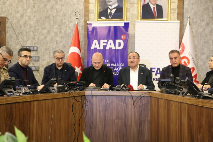 Bakan Bozdağ: “Deprem bölgesinde 7 bin 598 binada delil tespiti tamamlandı” (Videolu)