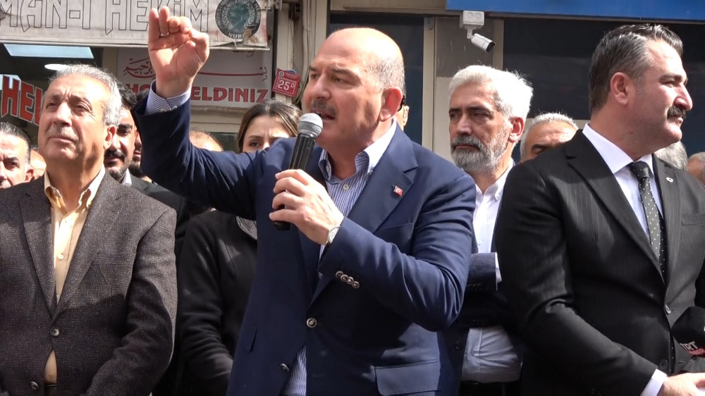 Bakan Soylu'ya Bismil'de sevgi gösterisi