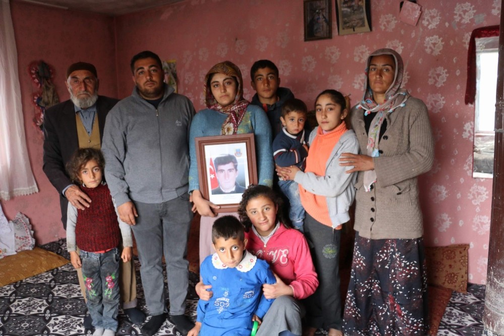 Şehit korucunun ailesinden teröre tepki