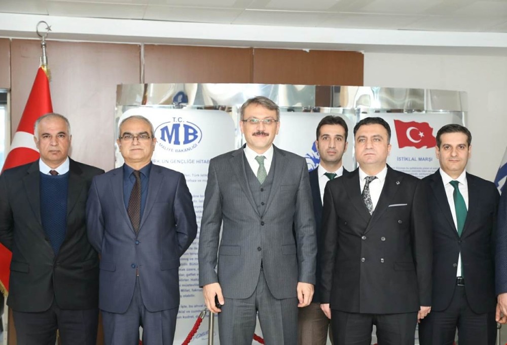 Vali Ekinci, ″Vergilerin zamanında ödenmesi gerekiyor″