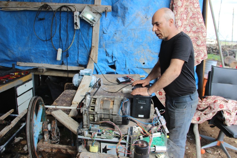 Araç üretmek için yola çıktı elektrik üretti