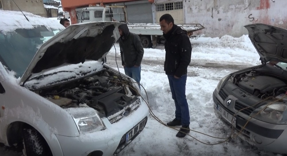 Kırkat göleti buz tuttu
