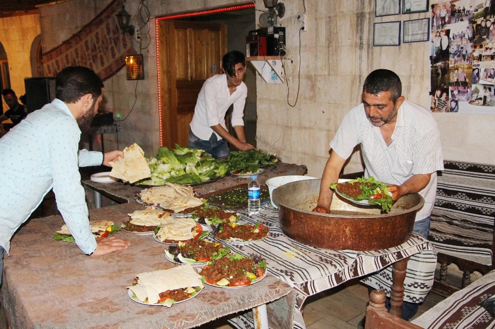 Silvanlılar Hasuni mağaralarında doyasıya eğlendi