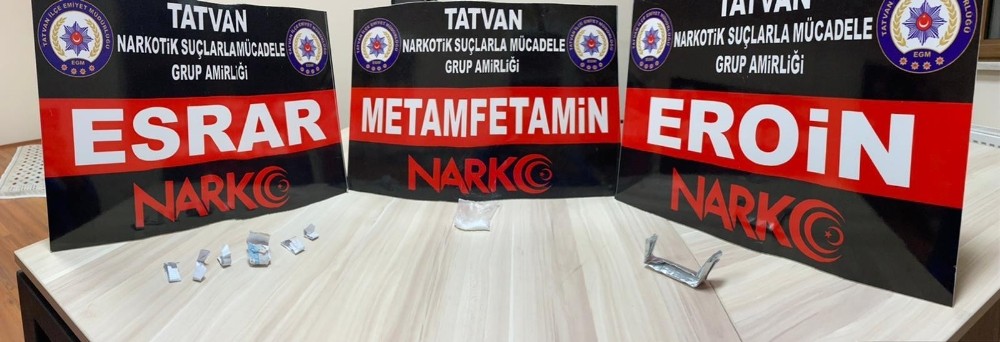 Tatvan’da uyuşturucu madde ve kuru sıkı tabanca ele geçirildi