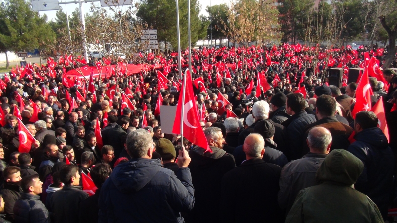  Diyarbakır şehitler için yürüdü