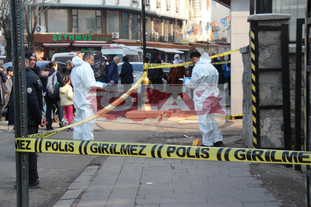 Diyarbakır'da iki grup arasında bıçaklı kavga, 1 ölü