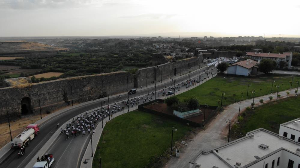 Diyarbakır'da "Yeni Şehirden Kadim Şehre" bisiklet turu etkinliği