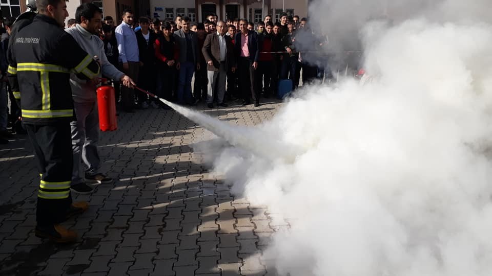 Bingöl’de öğrencilere yangın tatbikatı