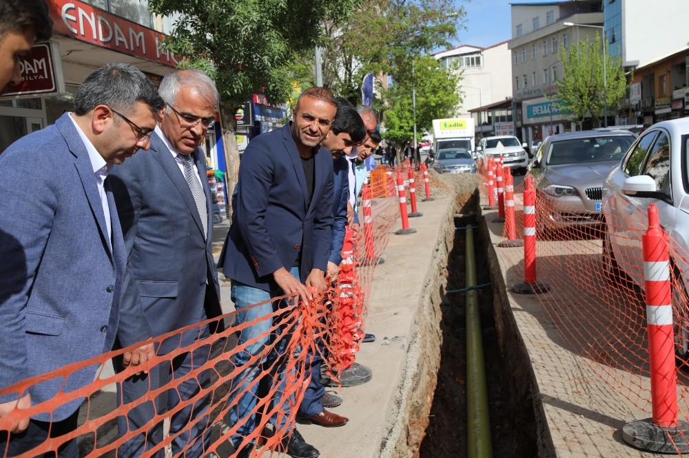 Başkan Barakazi, doğalgaz çalışmalarını inceledi