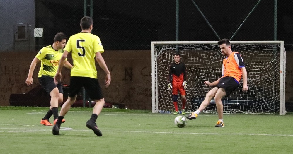 Pamukkale’deki futbol turnuvasında yarı final takımları belli oldu