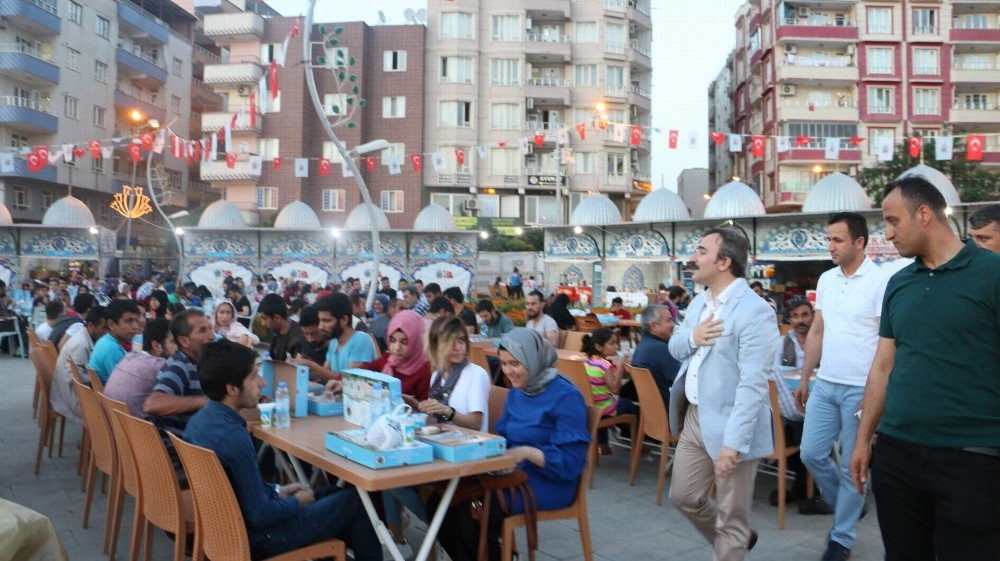 Siirt Belediyesinden basın temsilcilerine iftar