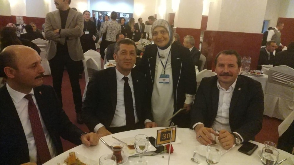 Projelerini  Bakan  Selçuk’a sundu