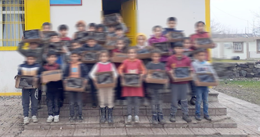 Kayapınar Belediyesi’nden 2 Bin Çocuğa Bot Yardımı