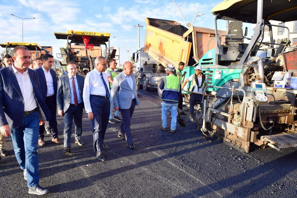 Vali Ali İhsan Su, yol yapım çalışmasını denetledi