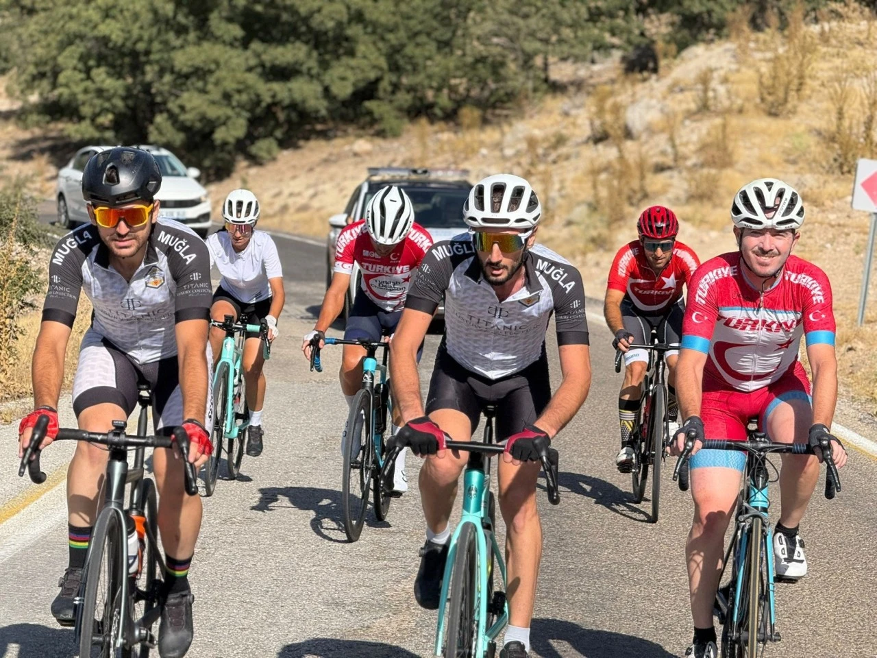  Tokyo'da Türkiye'yi Temsil Edecekler