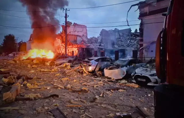 Rusya ülkenin başkentini 500 dron ve 40 füzeyle vurdu