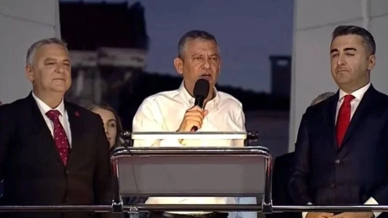 CHP Safları Güçleniyor: DEVA'dan İstifa Eden İki Vekil CHP'ye Katıldı