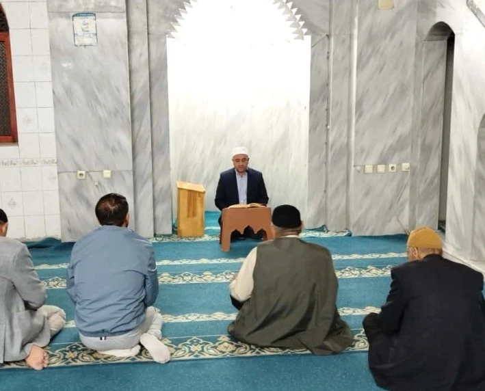 Sabah Namazında Buluşma: Bağlar'da Gönüller Aynı Safda Buluştu