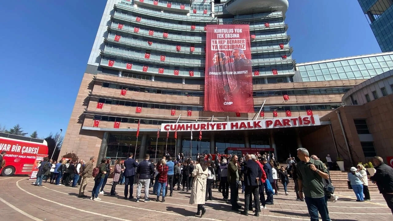 Ümit Dikbayır Hangi Partiye Katılıyor?