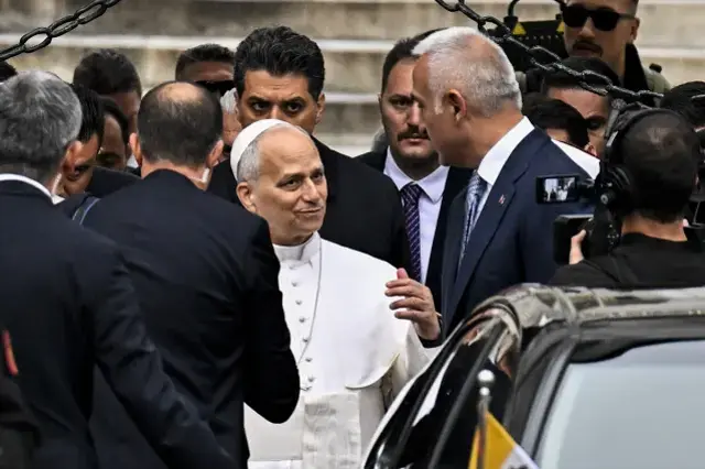 Papa, Sultanahmet Camii'nde! 