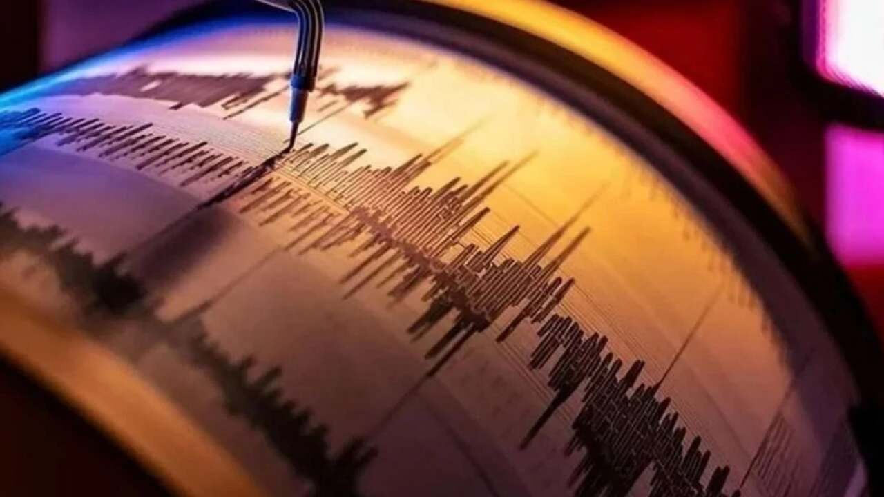 Antalya beşik gibi sallanıyor! Bir şiddetli deprem daha