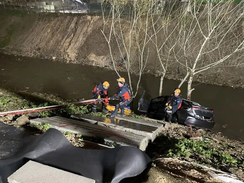 Ger&ccedil;eği aratmayan deprem tatbikatı!