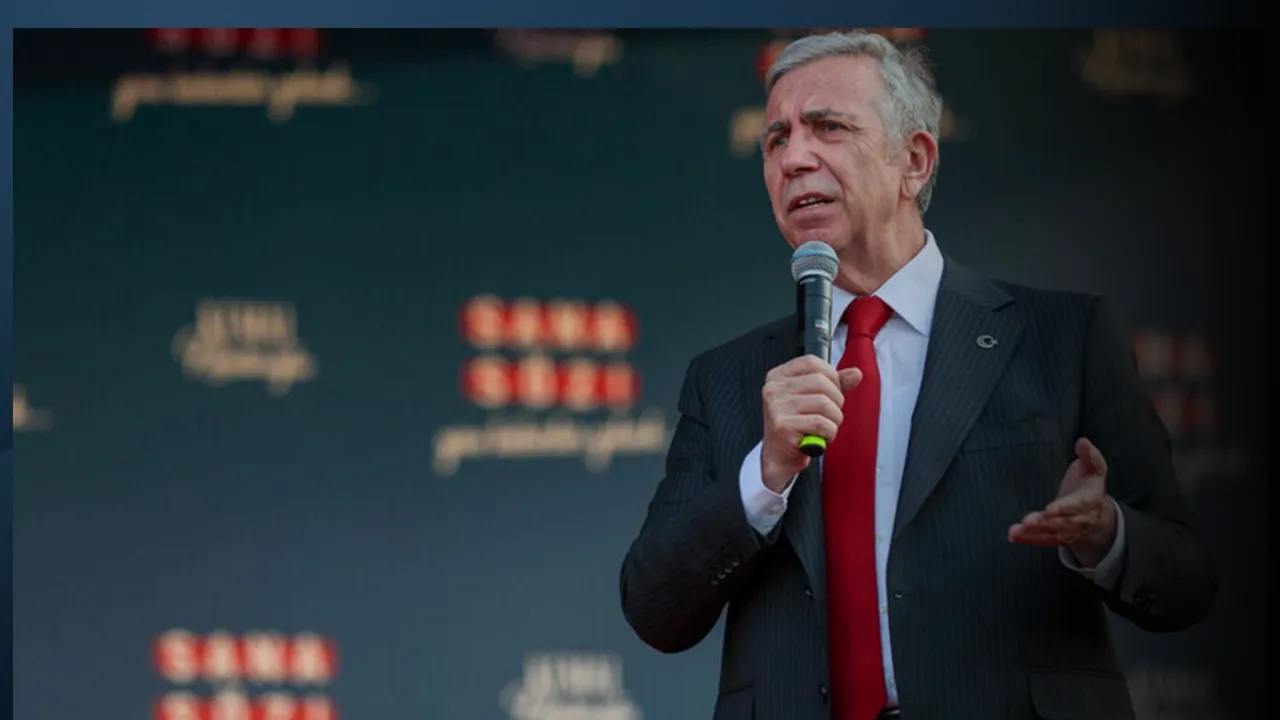 &Ouml;zg&uuml;r &Ouml;zel&rsquo;den Cumhurbaşkanlığı adaylığı a&ccedil;ıklaması