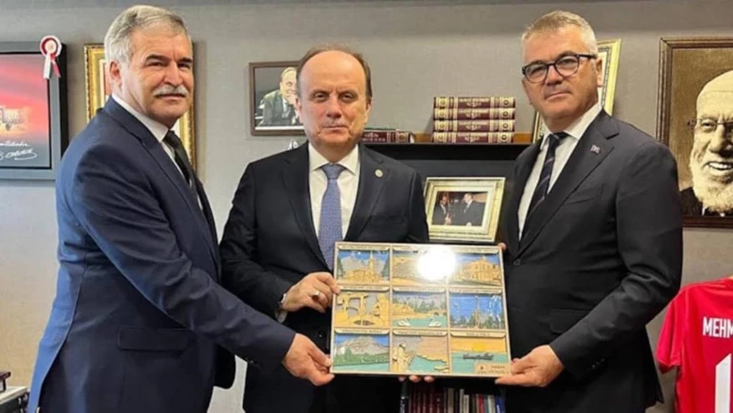 CHP'den Ak Parti&rsquo;ye ge&ccedil;ti! Kendini tehdit eden milletvekiline ziyaret