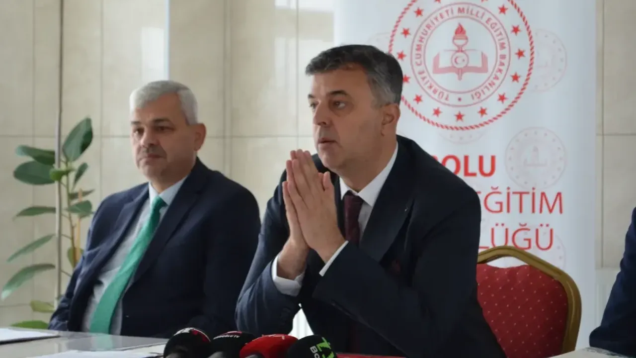 Bolu İl Milli Eğitim M&uuml;d&uuml;r&uuml; g&ouml;revini bıraktığını duyurdu