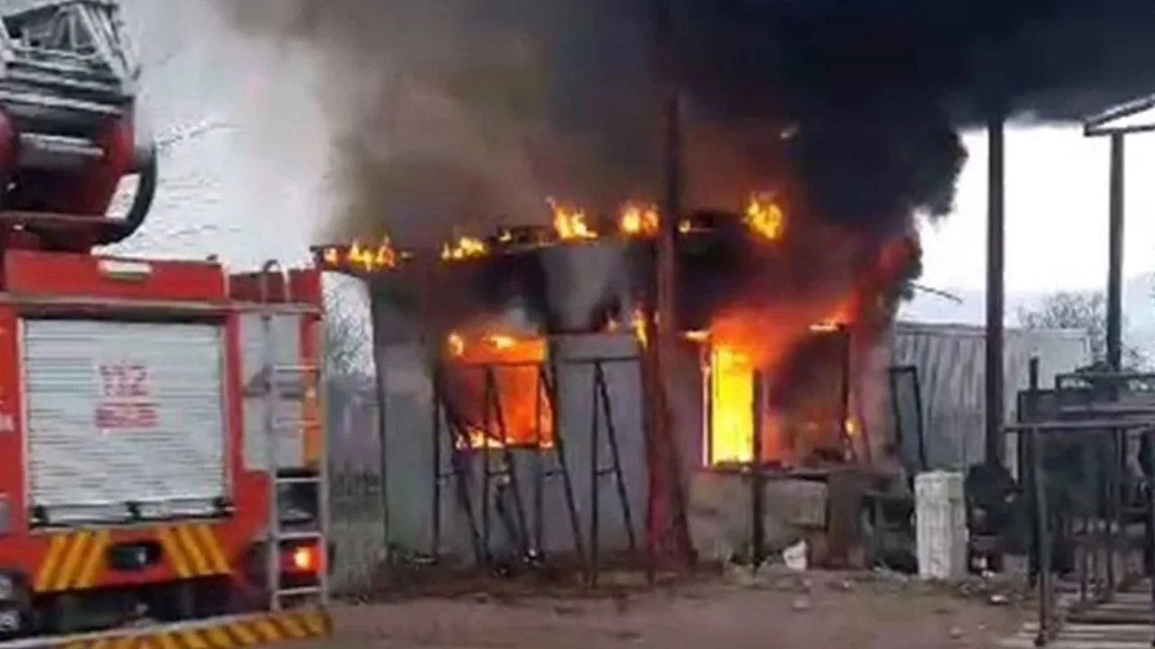 Bursa'da korkutan yangın! Alev alev yandı, canından oluyordu