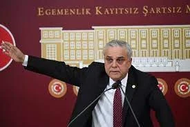 Hasan Ufuk &Ccedil;akır CHP'den istifa etti