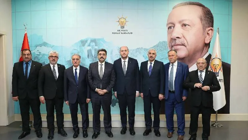 AK Partili 2 başkanın g&ouml;revine son verildi