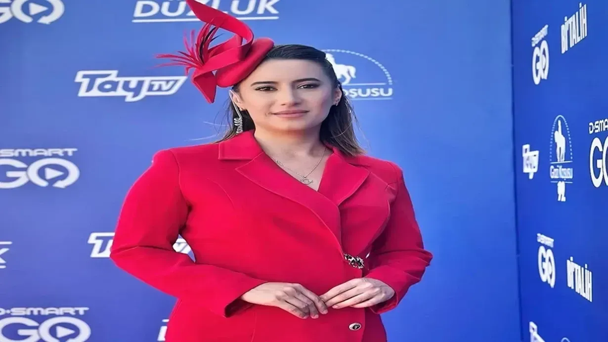 Bakırk&ouml;y&rsquo;de Gizemli &Ouml;l&uuml;m! &Uuml;nl&uuml; Spikerden Kahreden Haber