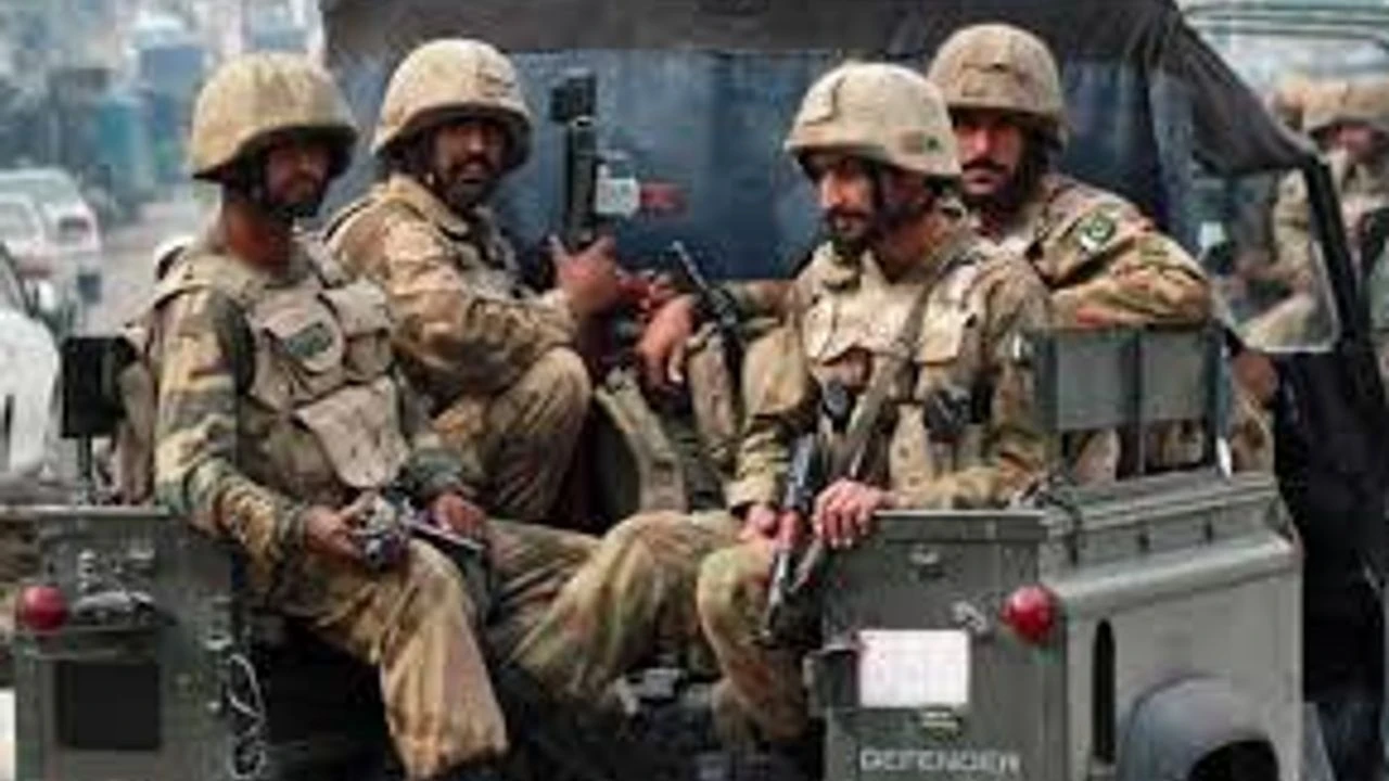 Bombalı Ara&ccedil;la Askeri Konvoya Saldırıda 13 Asker Şehit Oldu