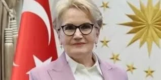 Akşener&rsquo;den Dikkat &Ccedil;eken G&ouml;r&uuml;şmeler