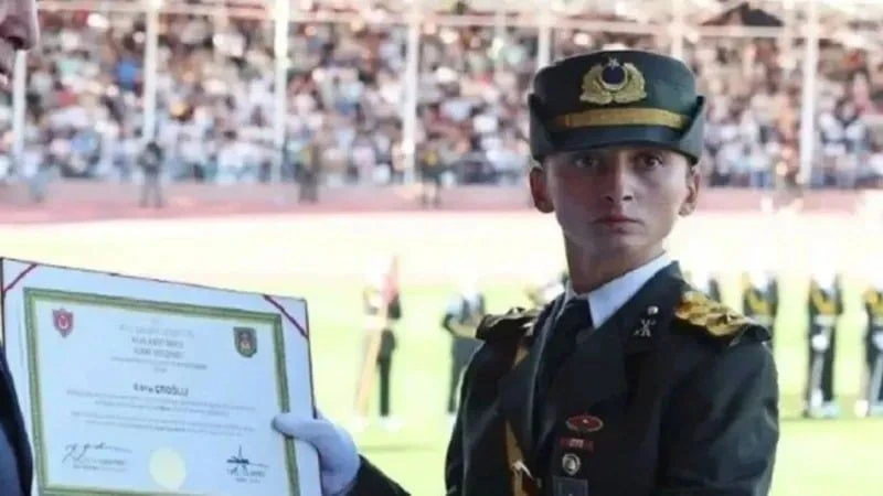 Ebru Teğmen İş Bulmakta Zorlanıyor