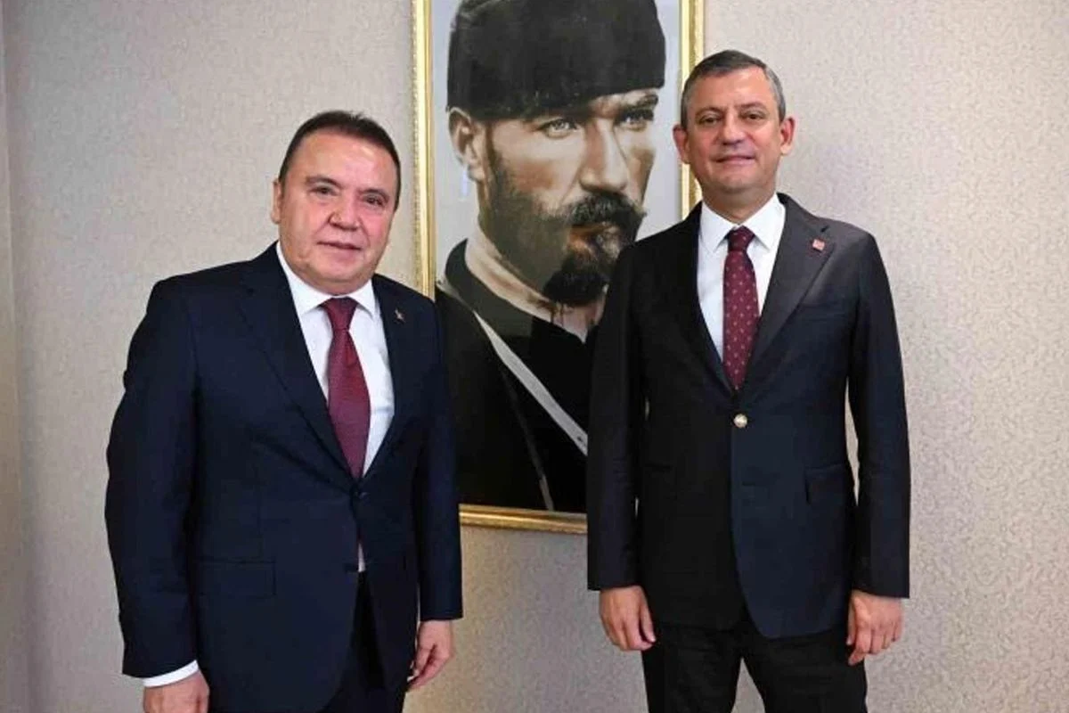 Muhittin B&ouml;cekten Yeni İfade