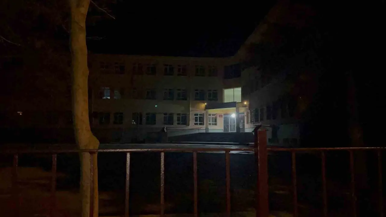 Okul bahçesinde baba ve oğlunun darbedilip bıçaklanmasına ilişkin davaya devam edildi