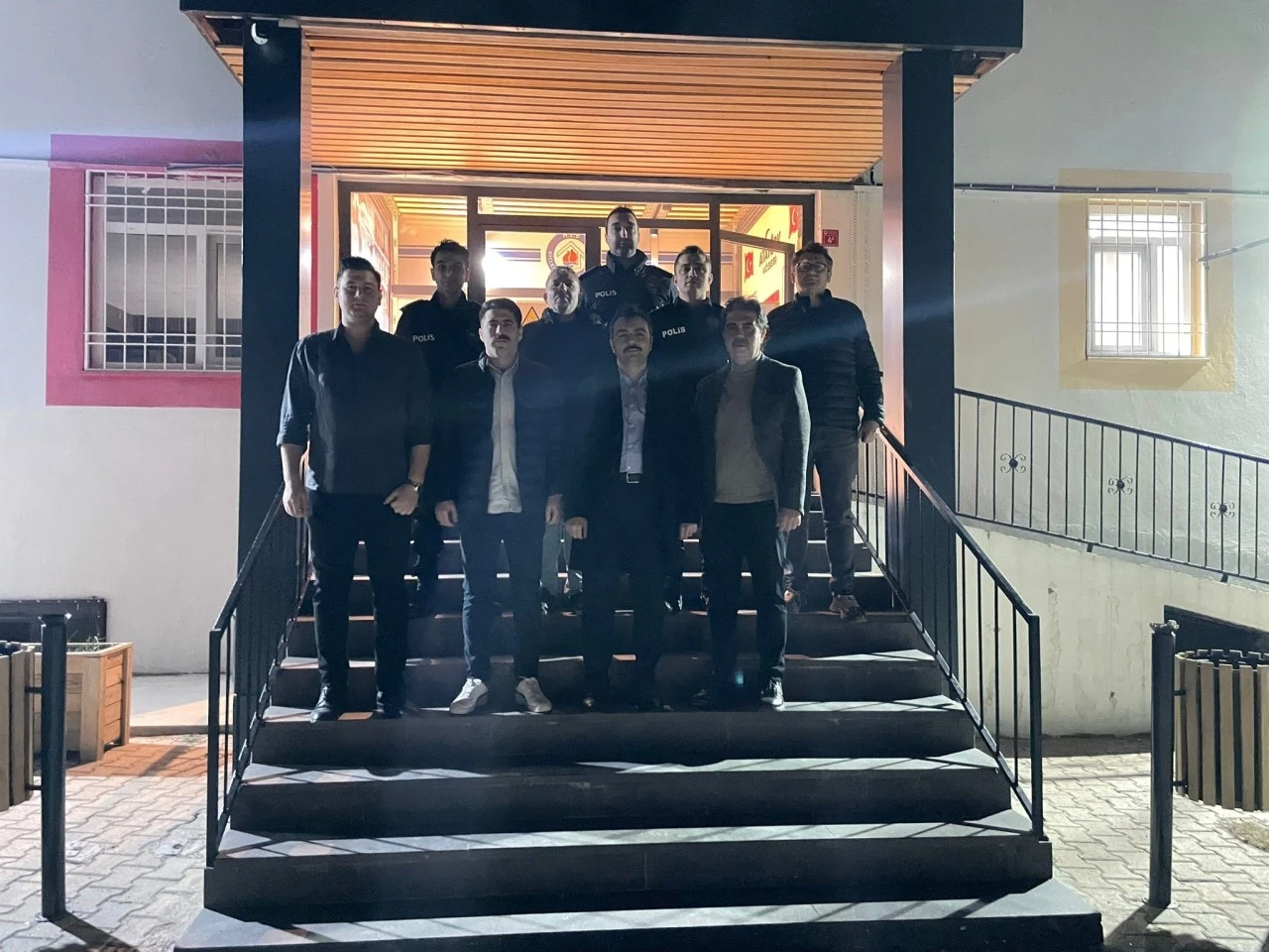 Dicle Kaymakamı Mustafa Atış&rsquo;tan Polislerle İftar Buluşması