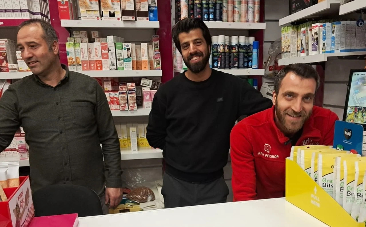 Diyarbakır’da Soğuk Havada Sokak Kedileri İçin Hayati Çağrı