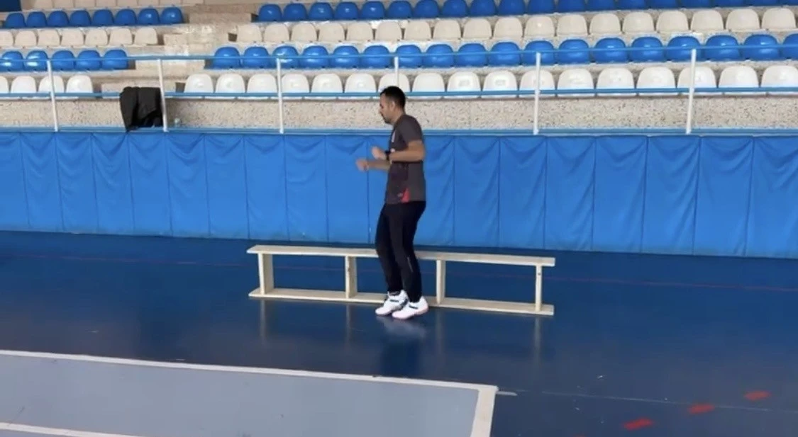 Diyarbakır'da gen&ccedil;ler kurslarda hayata hazırlanıyor