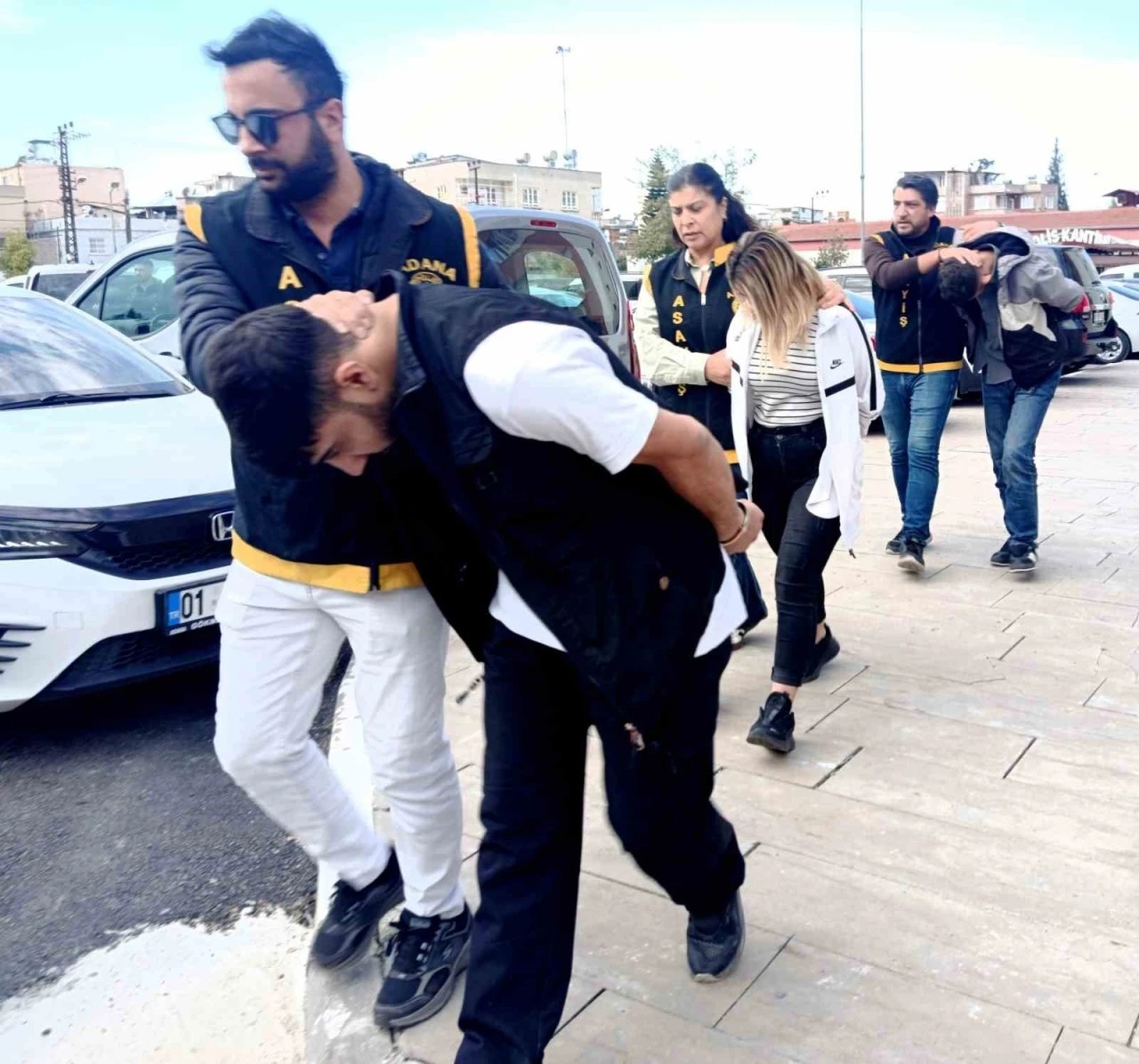 Sevgilisinin eski erkek arkadaşını öldürdü