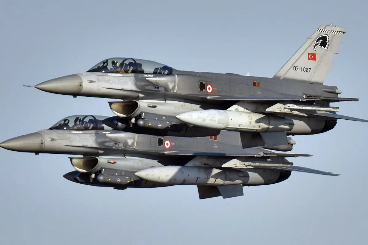 Türk F-16'ları, Karadeniz'de İHA düşürdü