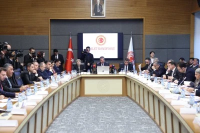 11’inci Yargı Paketi’nde İlk 15 Madde Geçti: 55 Bin Hükümlüye Tahliye Yolu Açılıyor