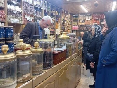 140 Yıllık Baharatçı Kör Yusuf Diyarbakır’a Şifa Dağıtıyor