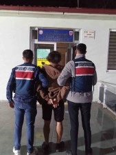 15 farklı suçtan aranan firari jandarmadan kaçamadı