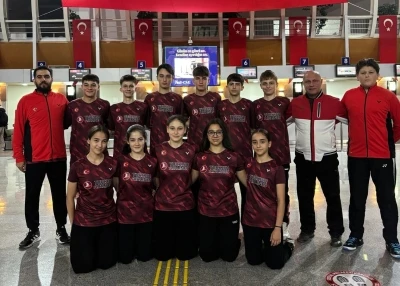 15 Yaş Altı Badminton Milli Takımı Erzincan&rsquo;da kamp yaptı