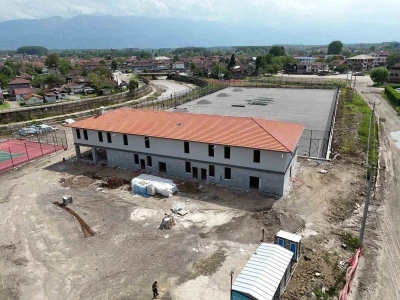 19 Mayıs Spor Kamp&uuml;s&uuml; hızla y&uuml;kseliyor
